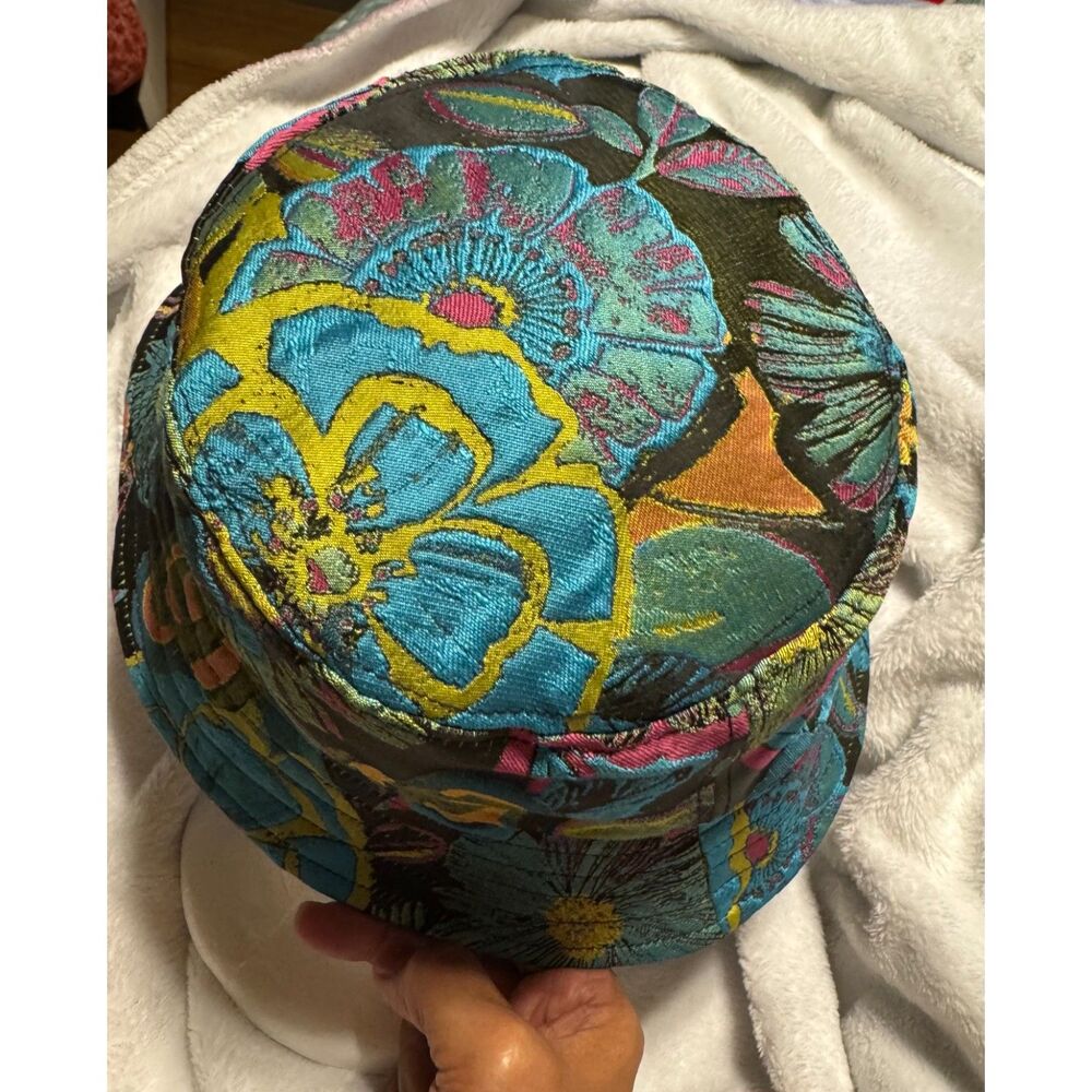 Steve Madden Floral Bucket Hat One Size Black Blue Colorful Fest - Picture 2 of 3